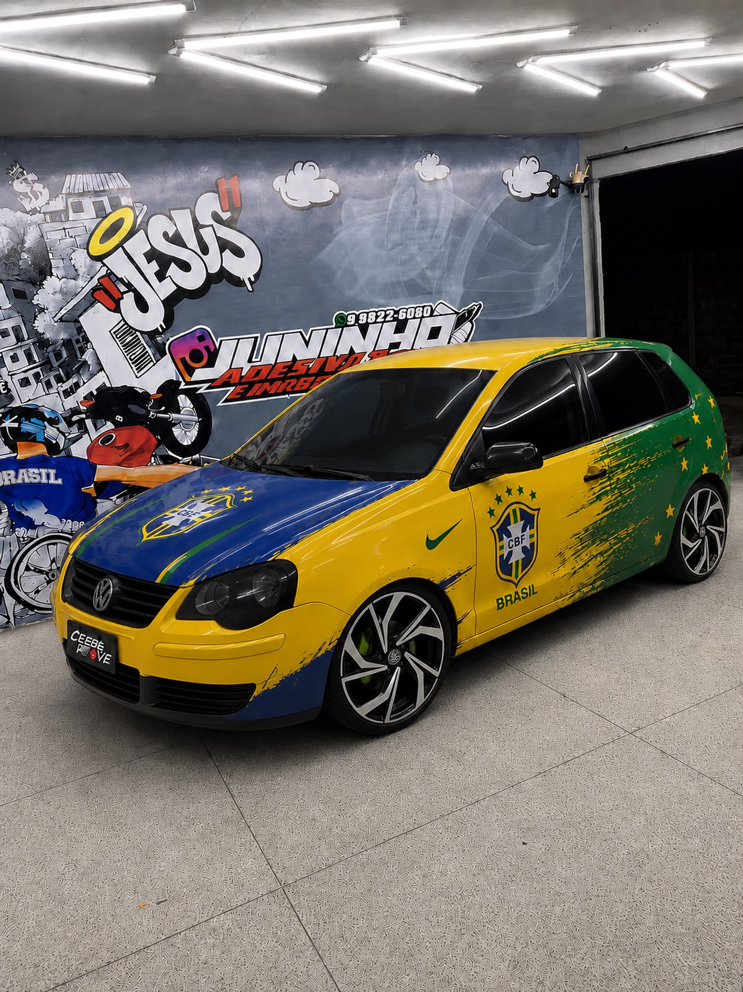 VW Polo — Envelopamento Brasil